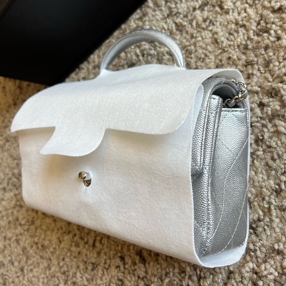 (Sold) Chanel top handle bag - Picture 14 of 15